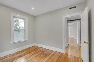 701 Hammond St, Brookline, MA 02467 - Photo 15