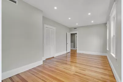 701 Hammond St #1, Brookline, MA 02467 - Photo 13