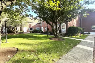 224 Park St, Stoneham, MA 02180 - Photo 1