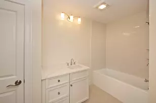 23 Clubview Dr, Andover, MA 01810 - Photo 9