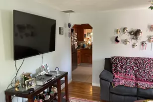 41 Hillside Dr, Springfield, MA 01118 - Photo 11