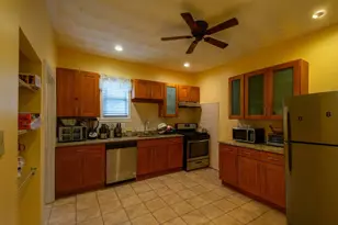 816 River, Boston, MA 02136 - Photo 3