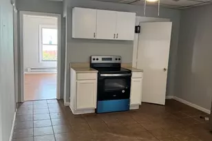 218 Vernon St, Worcester, MA 01607 - Photo 9