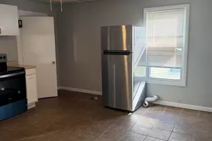 218 Vernon St, Worcester, MA 01607 - Photo 17