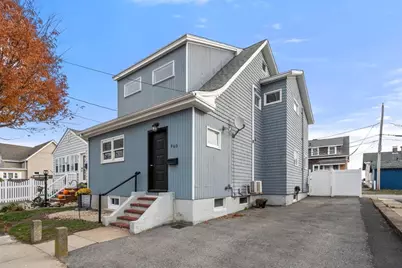 960 Shirley St, Winthrop, MA 02152 - Photo 35