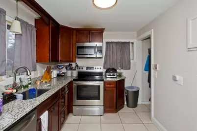 27 Middlebrook Dr, Springfield, MA 01129 - Photo 5