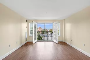 11 Church St, Salem, MA 01970 - Photo 3