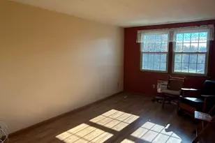 105 Ridgewood Ln, Gardner, MA 01440 - Photo 5