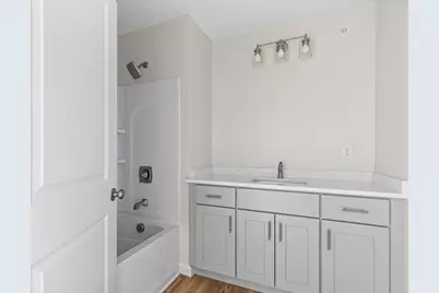 393 Court St #5, Plymouth, MA 02360 - Photo 19