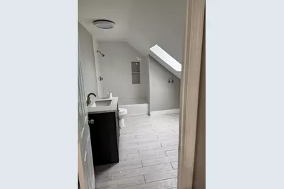 201 Whipple St #3, Fall River, MA 02721 - Photo 3