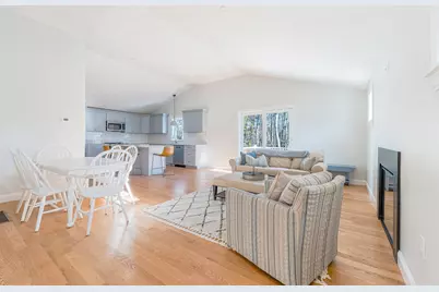 8 Pat Rose Way, Rockland, MA 02370 - Photo 5