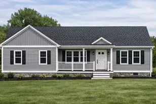 82 Pierce St, Rochester, MA 02770 - Photo 1