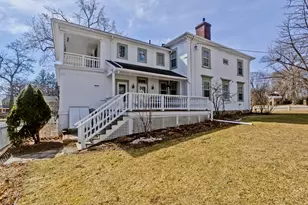 25 Woodbridge, South Hadley, MA 01075 - Photo 7