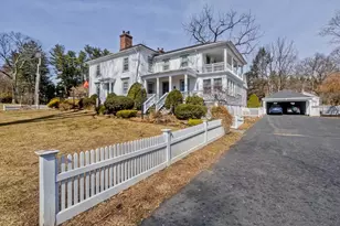 25 Woodbridge, South Hadley, MA 01075 - Photo 3