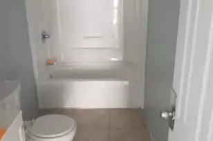 207 -209 White St, Springfield, MA 01108 - Photo 7