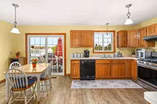 4 Laurel Dr, Easthampton, MA 01027 - Photo 13