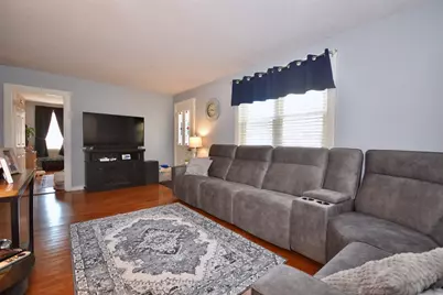 11 Lawton St, Fairhaven, MA 02719 - Photo 5