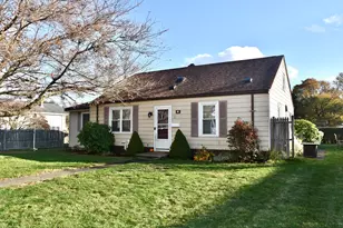 11 Lawton St, Fairhaven, MA 02719 - Photo 1