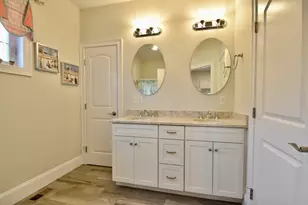 73 Plummer Ave, Northbridge, MA 01588 - Photo 15