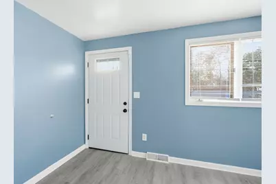 19 Emily St, Springfield, MA 01109 - Photo 7