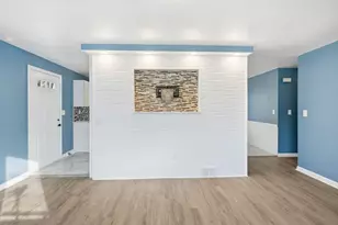 19 Emily St, Springfield, MA 01109 - Photo 9