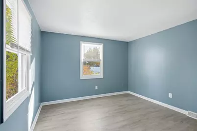 19 Emily St, Springfield, MA 01109 - Photo 23