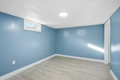 19 Emily St, Springfield, MA 01109 - Photo 27