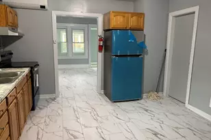 249 Commonwealth Ave, Springfield, MA 01108 - Photo 3