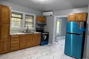 249 Commonwealth Ave, Springfield, MA 01108 - Photo 1