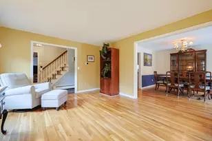 7 Hill St, Medway, MA 02053 - Photo 17