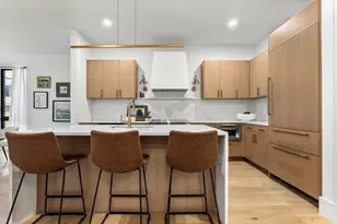 1114 Beacon St, Newton, MA 02641 - Photo 11