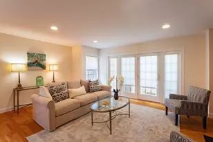 1077 Boylston St, Newton, MA 02461 - Photo 15