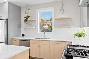 340 Baker St, Boston, MA 02132 - Photo 7