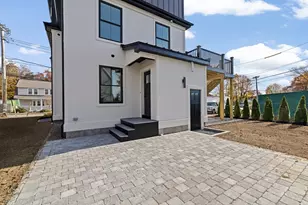 340 Baker St, Boston, MA 02132 - Photo 35