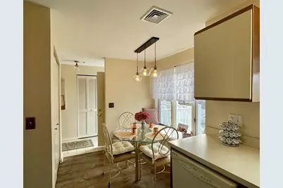 700 Shore Dr #6-604, Fall River, MA 02721 - Photo 3