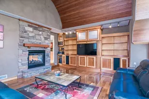 29 Rattle Hill Rd, Southampton, MA 01073 - Photo 15