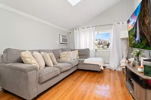 14 Bay Rd, Revere, MA 02151 - Photo 5