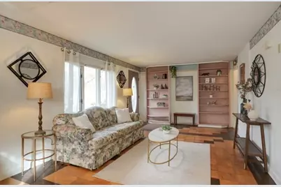 42 Lantern Ln, Burlington, MA 01803 - Photo 7