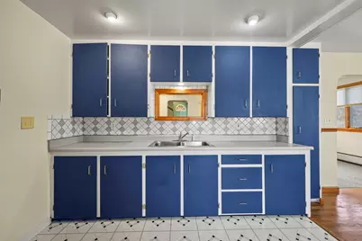 31-33 Apremont St, Adams, MA 01220 - Photo 13