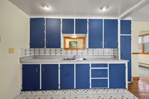 31-33 Apremont St, Adams, MA 01220 - Photo 13