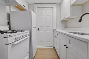 26 High St, Methuen, MA 01844 - Photo 7