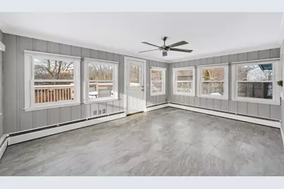 6 Cornwall St, Springfield, MA 01104 - Photo 11