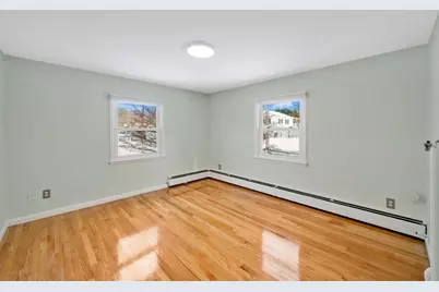 6 Cornwall St, Springfield, MA 01104 - Photo 17