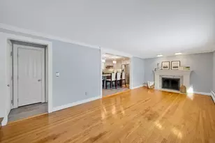 6 Cornwall St, Springfield, MA 01104 - Photo 5