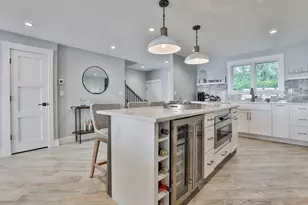 45 Raymond St, Manchester by the Sea, MA 01944 - Photo 3