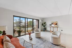 235 Winthrop St, Medford, MA 02155 - Photo 11