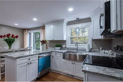 20 Maplewood Drive, Coventry, RI 02816 - Photo 5