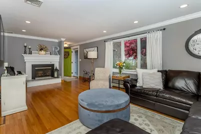 151 Stearns Ave, Mansfield, MA 02048 - Photo 9