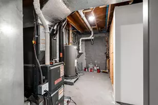 10 High St, Salisbury, MA 01952 - Photo 25