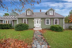 8 N Walker St, Taunton, MA 02780 - Photo 31